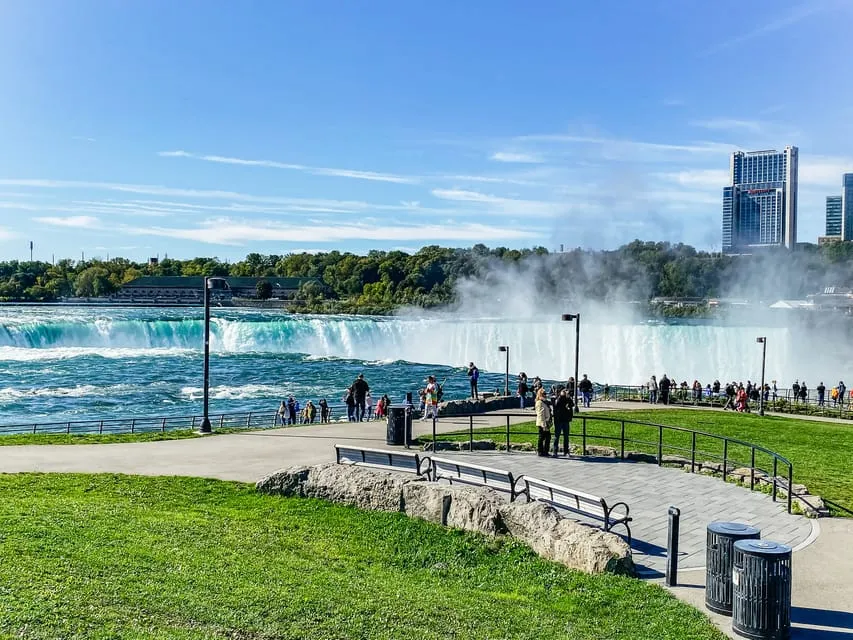 1-Day Niagara Falls Tour – Entrance Ticket